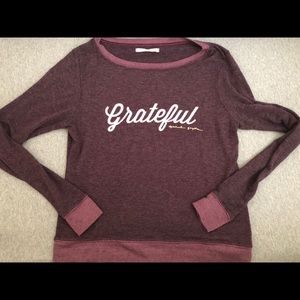 Spiritual gangster sweater Sz s EUC